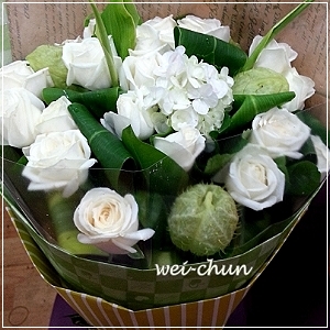 白玫瑰繡球花束 白色情人節花禮